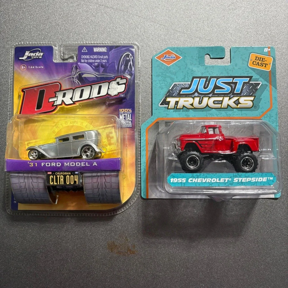 Jada Toys Die-Cast 2 Car Lot 1931 Ford Model A D-Rods 1955 Chevy Stepside Truck